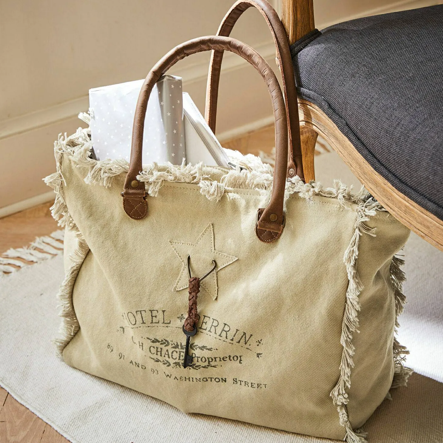 Borsa Elora