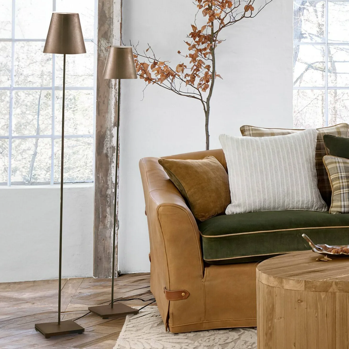 Coppia di lampade a stelo Tacoma