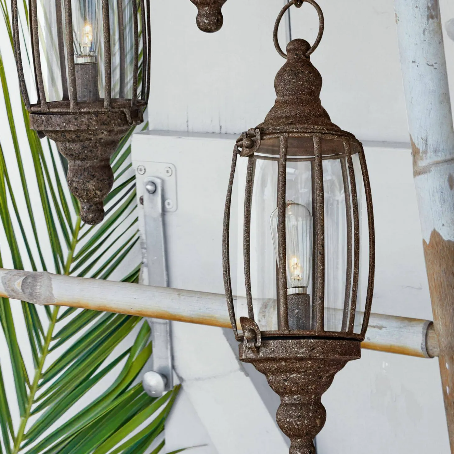 Coppia di lanterne a LED Flavin