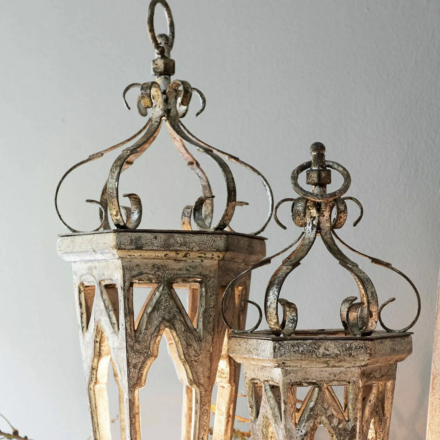 Coppia di oggetti decorativi Morvant
