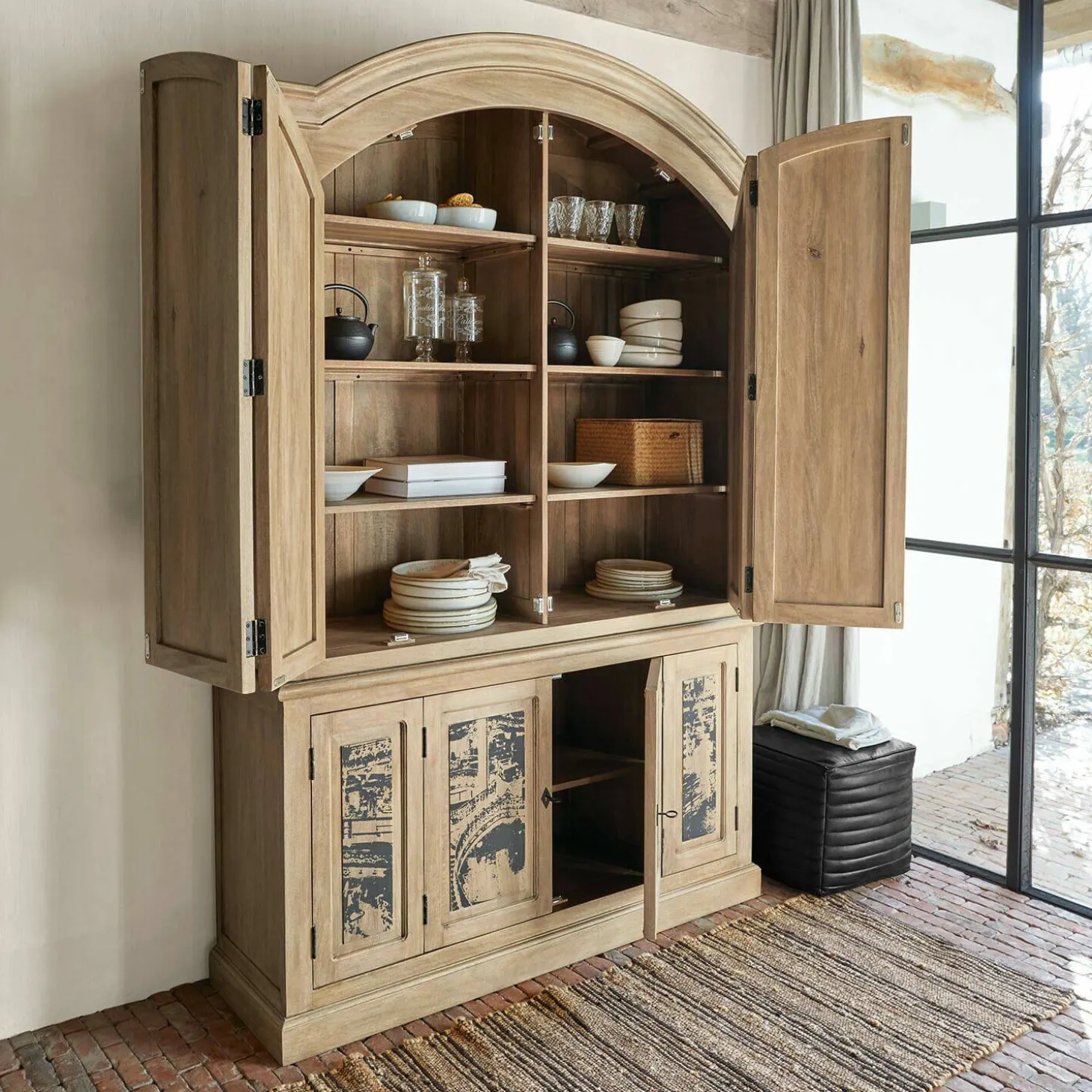 Credenza Albanne