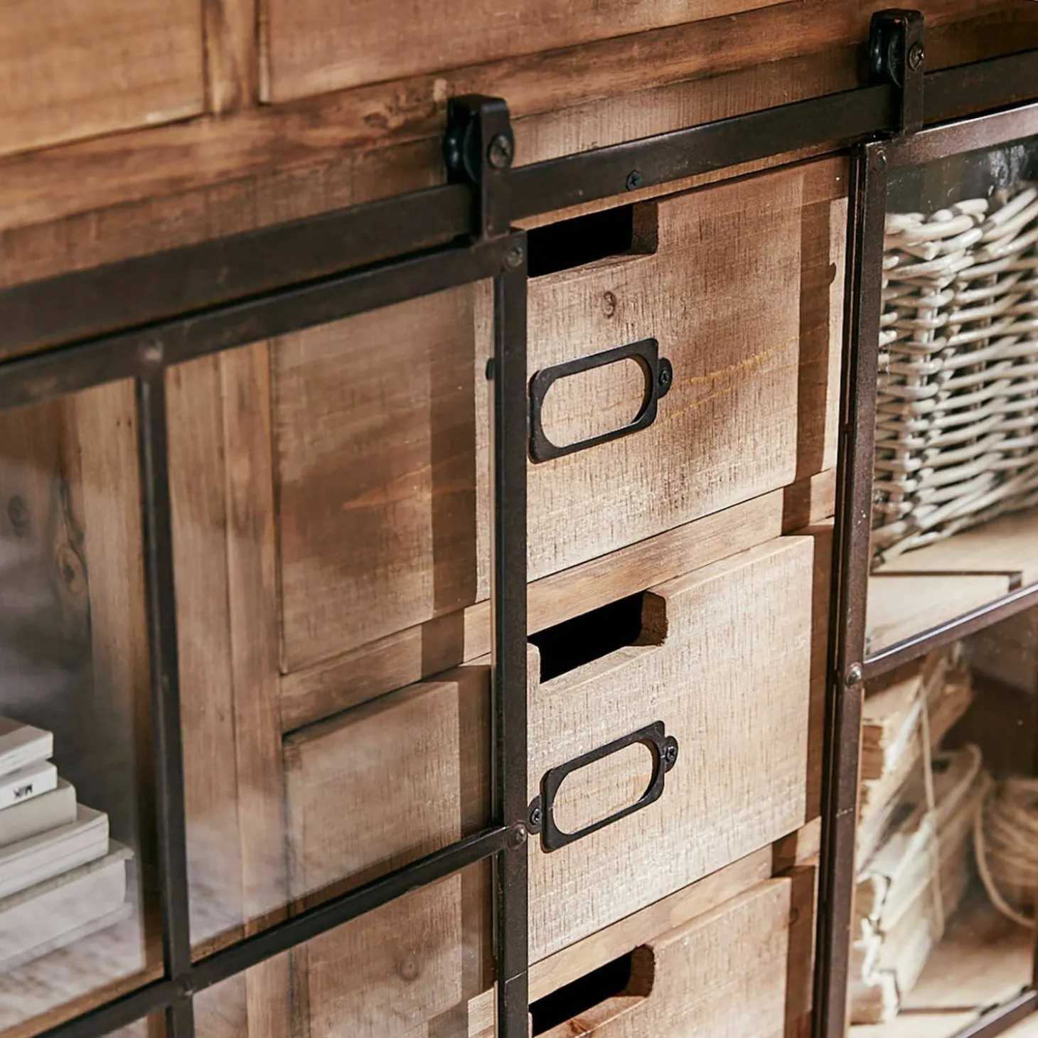 Credenza bassa Finegand