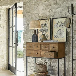 Lampada da tavolo Arobynn