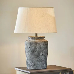 Lampada da tavolo Karvienne