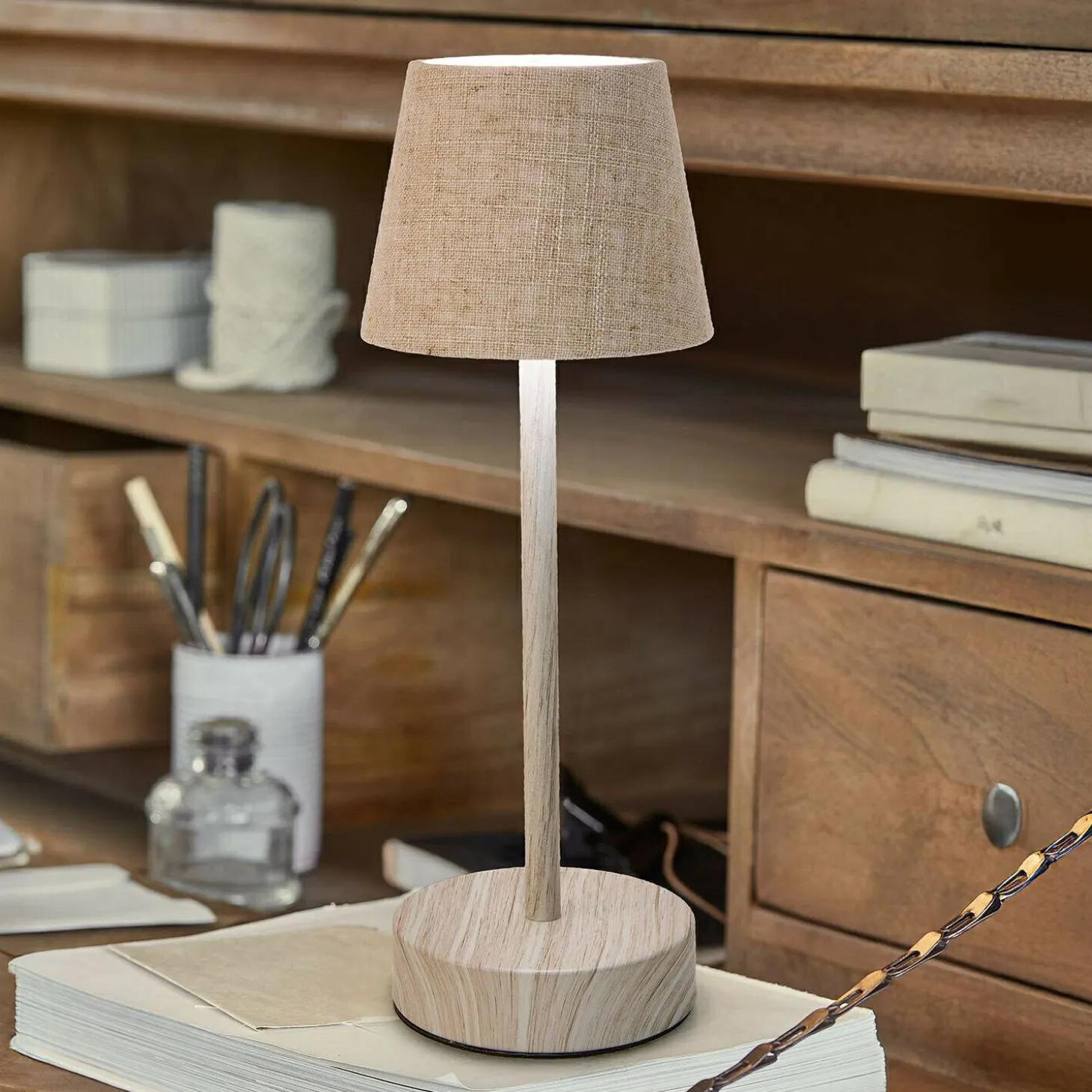 Lampada da tavolo ricaricabile Sylvainie