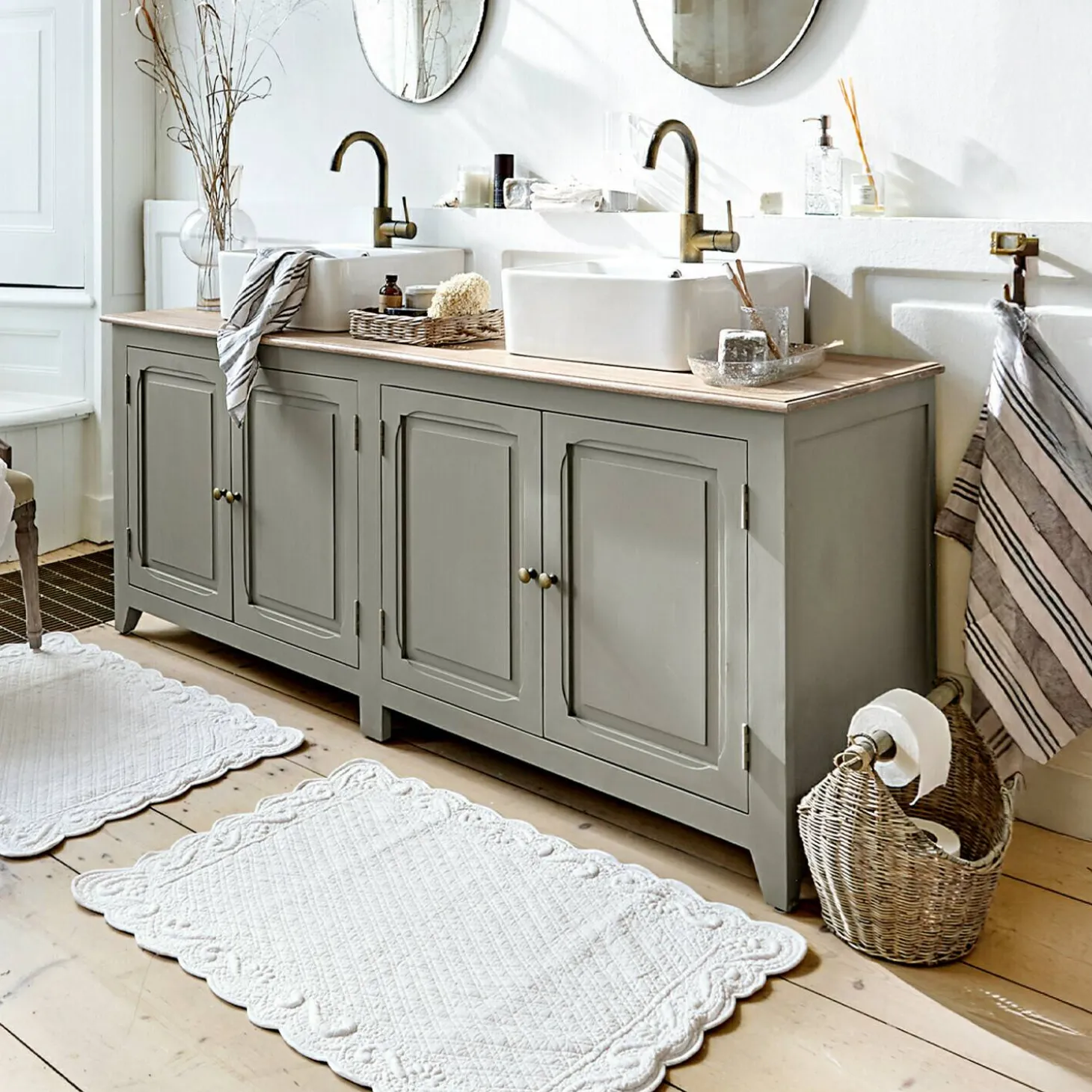 Mobile con doppio lavabo Bastanès