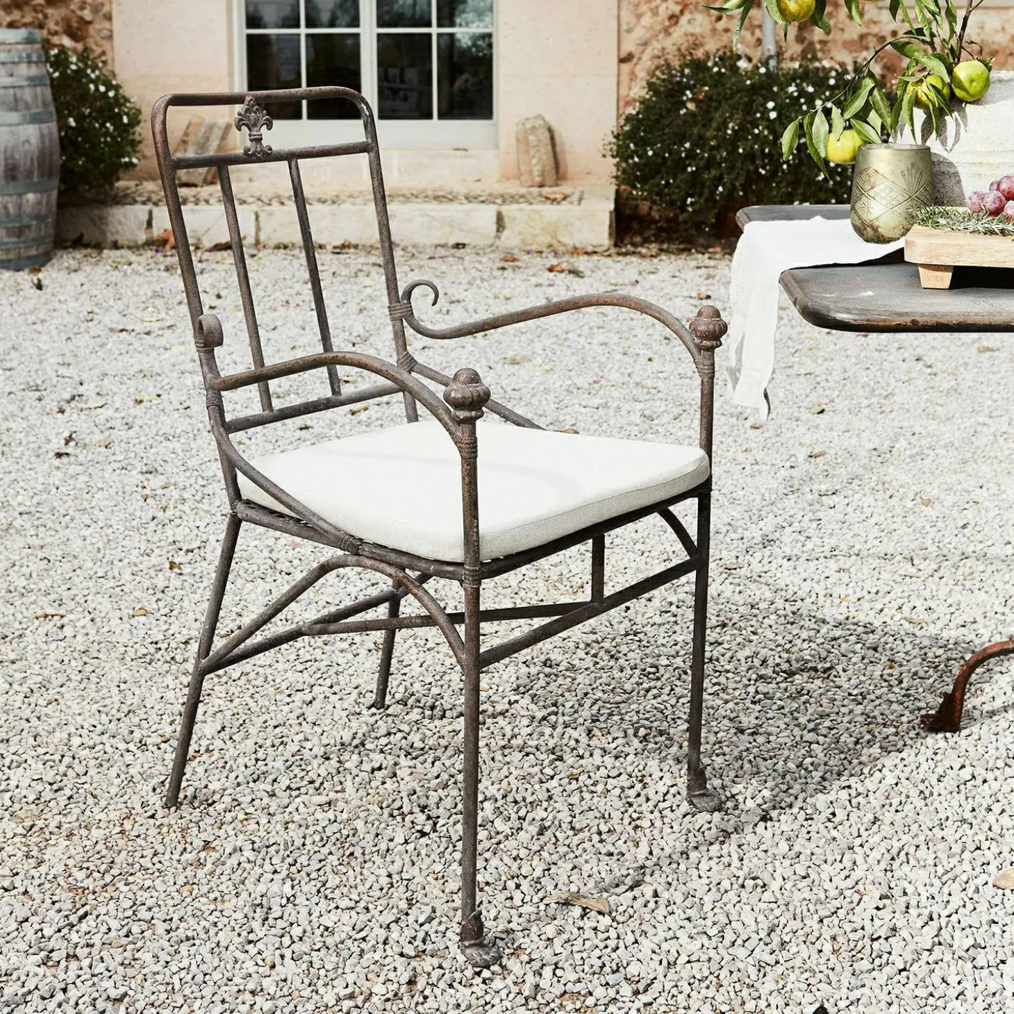Sedia Maidis