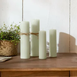 Set di 4 candele Avinal