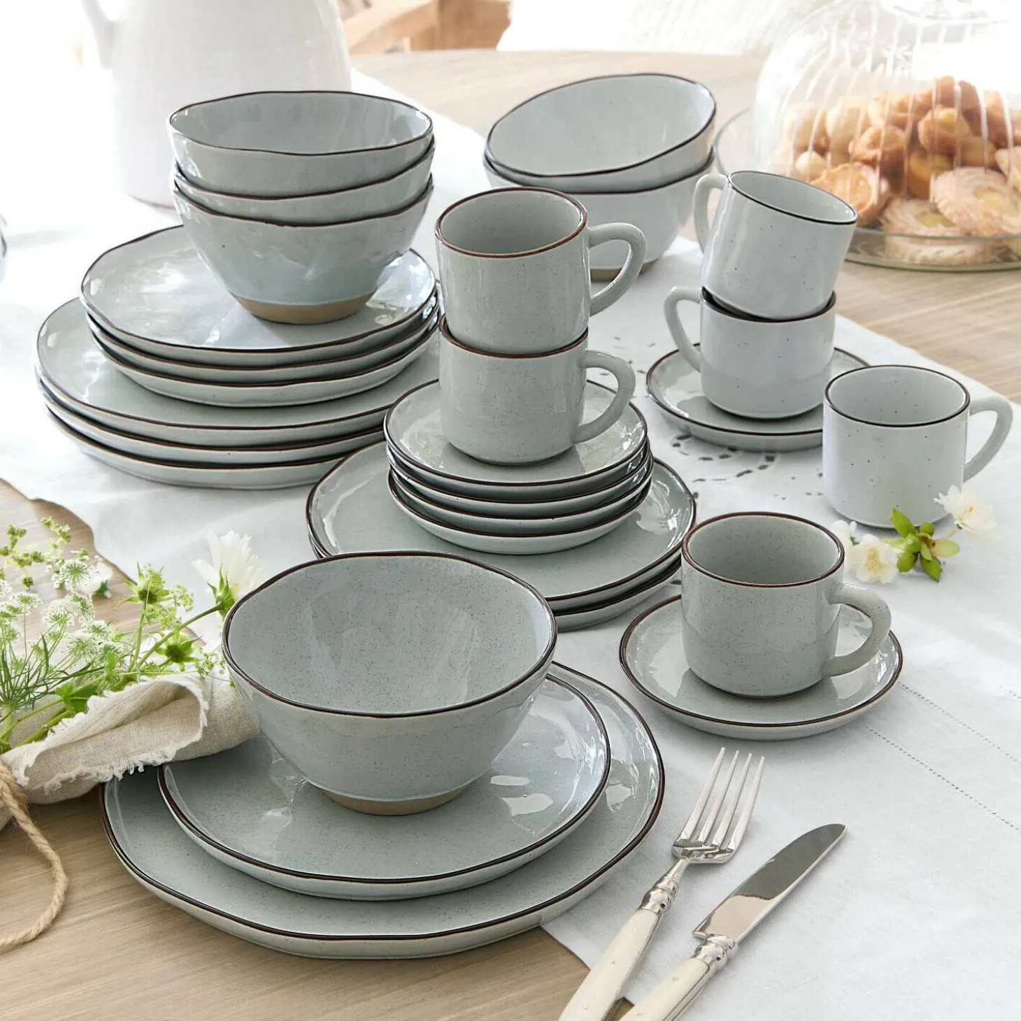 Set di 30 stoviglie Biarré