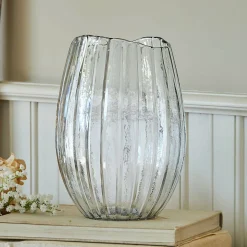 Vaso Ravenshire